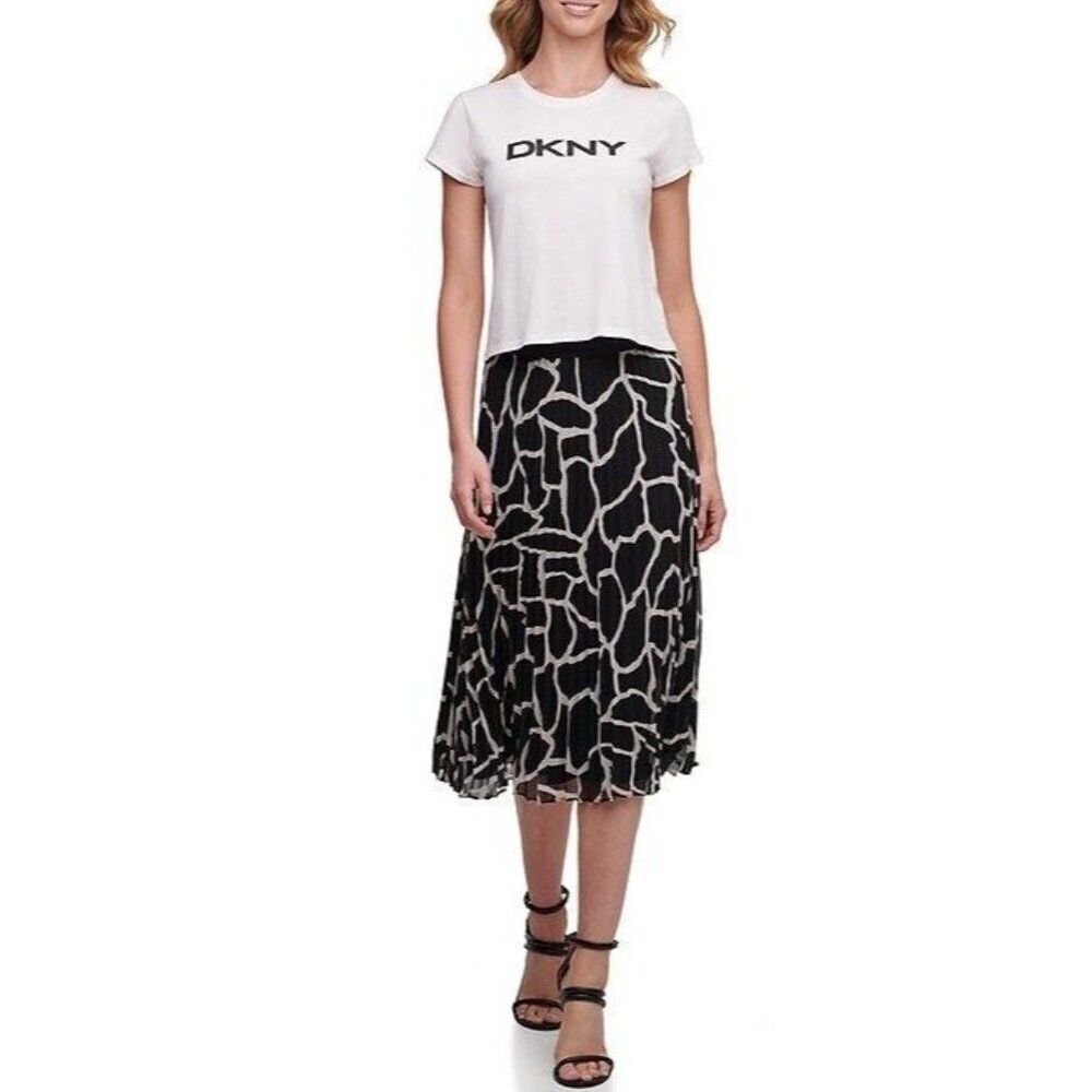 NWT DKNY T-Shirt Size S - Picture 3 of 14